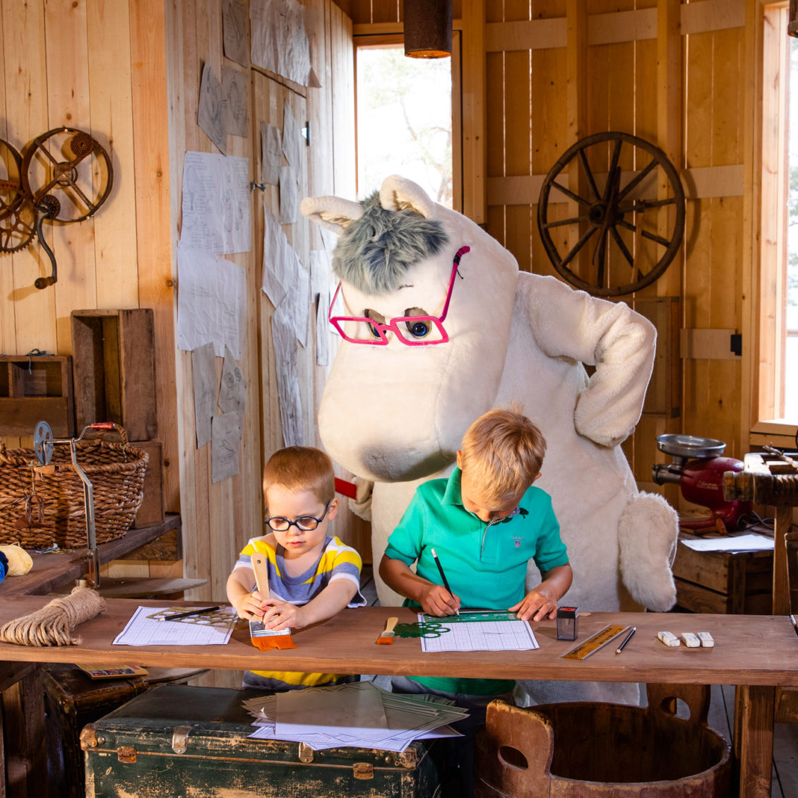 Snork and kids at Snork’s Park of Inventions